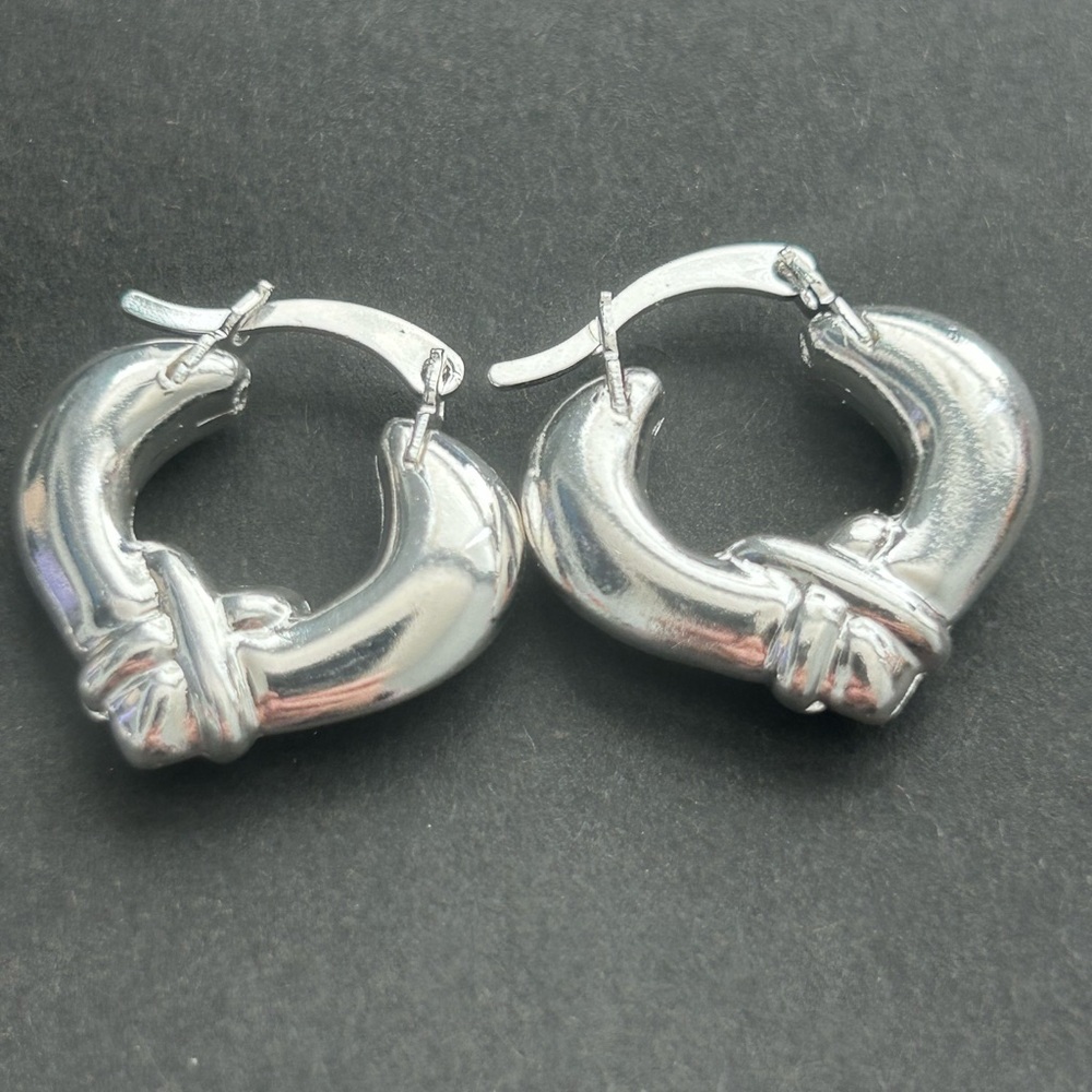 18K White Gold Filled Chunky Hoop Earrings – Knot Detail – NWOT
